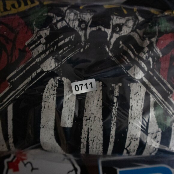 Guns N' Roses 2021 Modern Band Tee Mens Small - Picture 8 of 8